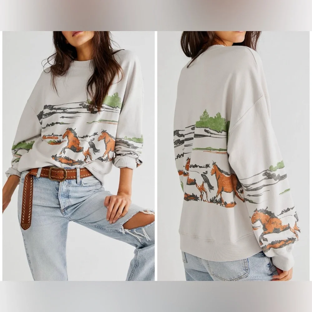 NWOT Free People Daydreamer Running Horses Oversized Crewneck - stone fog - XL